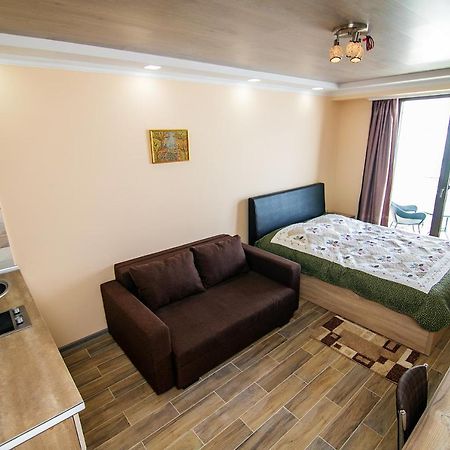 Gudauri Shiny Studio Near Gondola ภายนอก รูปภาพ